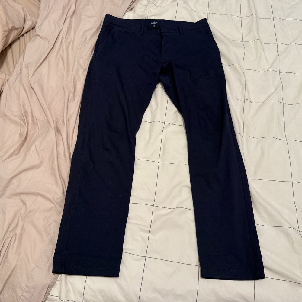 484 Slim-fit tech pant (33x30)